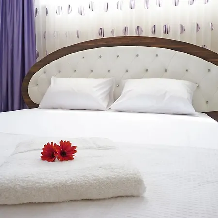 Aparthotel Roma - Emir Guersu Evleri