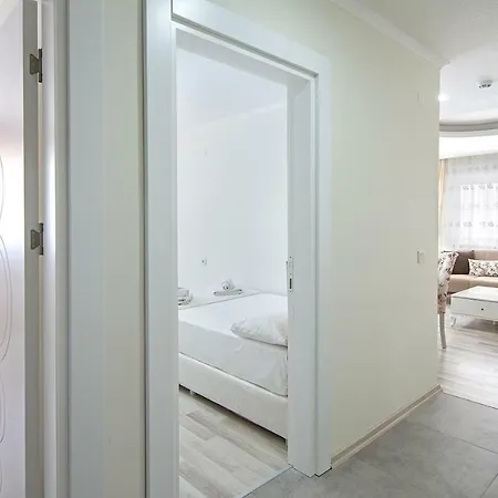 Roma - Emir Guersu Evleri Aparthotel 4*